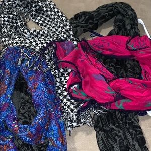 4 scarfs one price